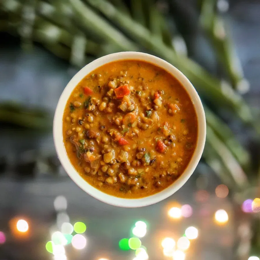 Freshoneed Ready to Eat Gujarati Mug Masala